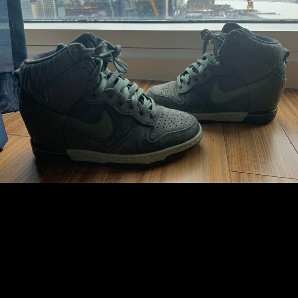 2 Nike Sky hi